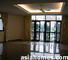 Singapore condos - Hampton Court dining & living areas