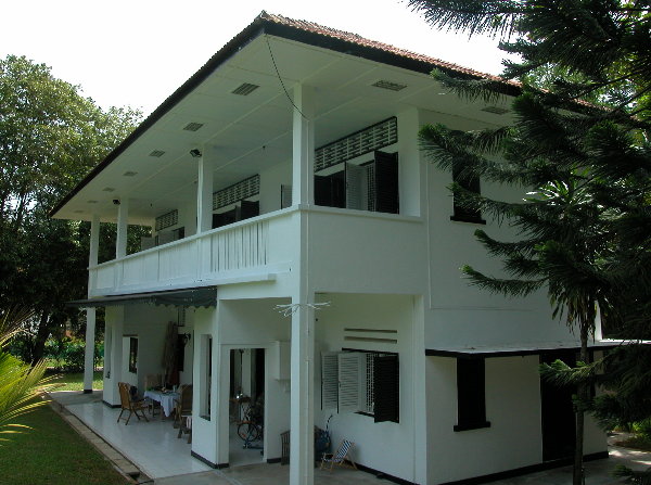 bungalow white