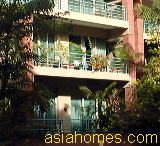 Singapore Maplewoods' balcony attracts Caucasian expats.