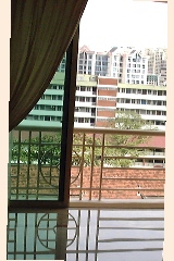 Expat mummies: Always lock the sliding doors of the living areas when you have toddlers.