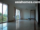 Singapore downtown condo - Melrose Park 4-bedroom spacious living dining area